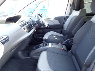 /photos/1992/0633a6cd-daf4-66cb-9caa-65d9681fb723_i320x240.jpg