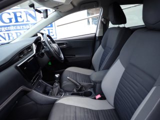 /photos/1992/94e7ecda-85cc-6509-bdd8-4b822ab75a3e_i320x240.jpg