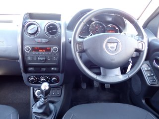 /photos/1992/9fd8837a-3d81-365a-1495-4d9cba30de2c_i320x240.jpg