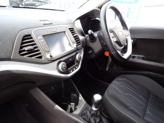/photos/1992/cd1bf689-9f0c-f77c-f36d-6044e283cb45_i320x240.jpg