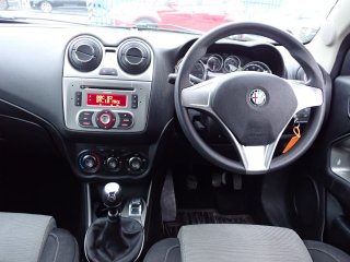 /photos/1992/d85984e9-0e40-e3a9-8c74-91b066bc8616_i320x240.jpg